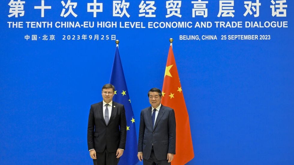 dombrovskis - he lifeng